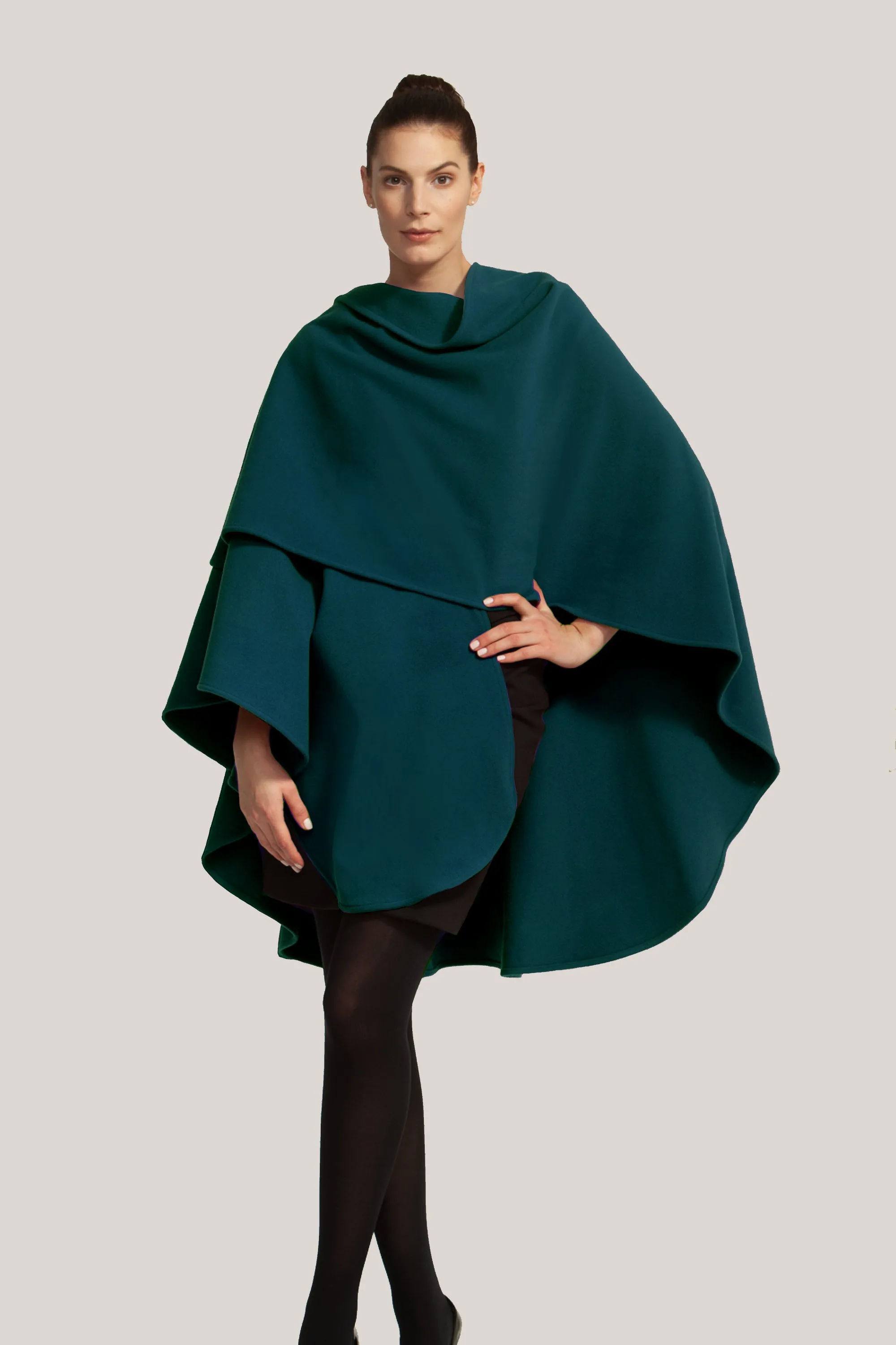 Cashmere & Wool Short Cape 993