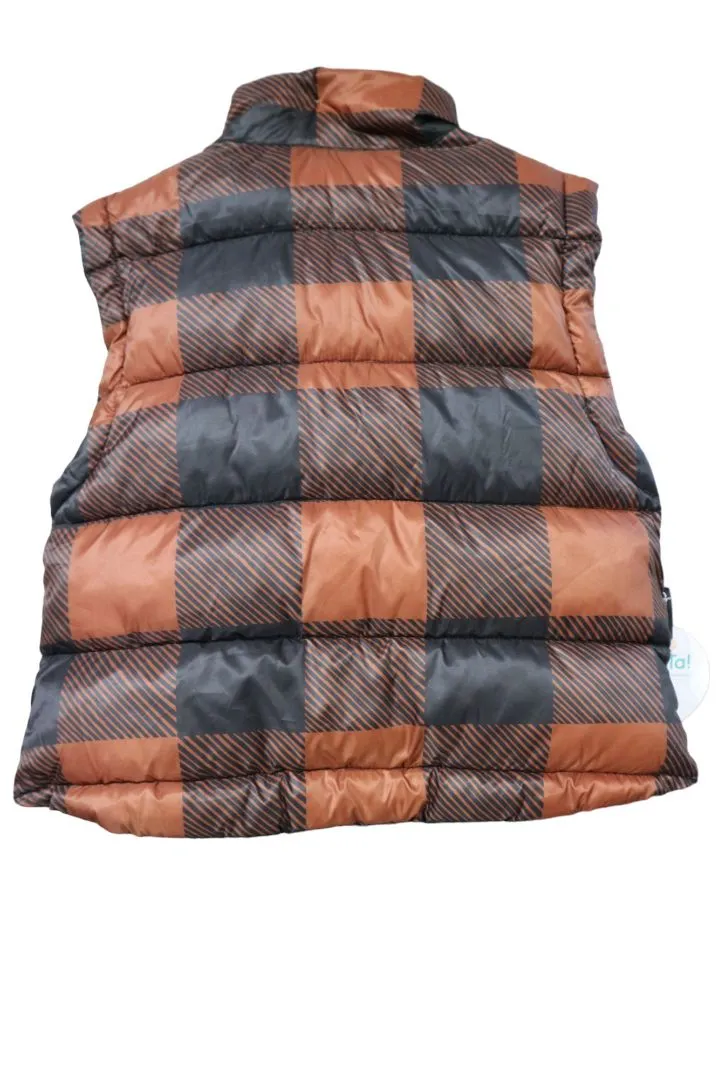 Cry Wolf Puffer Vest, 2