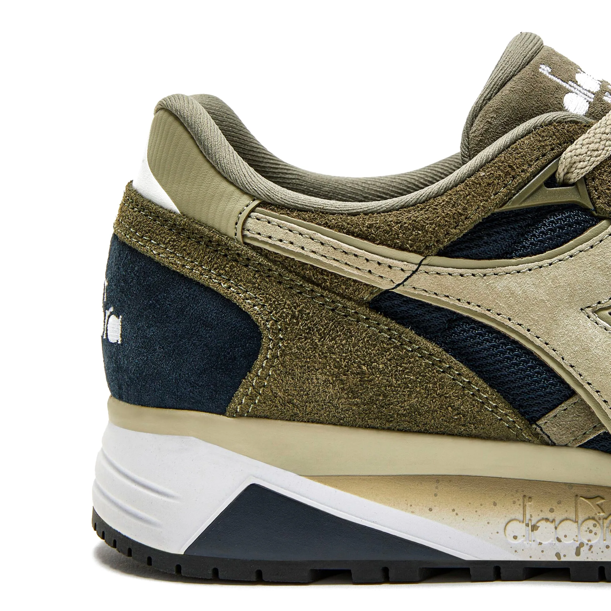 Diadora N9002 Winter Pack Trainers in Beach and Warm Olive Color